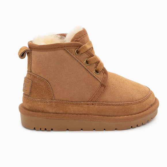 Boy 2025 uggs cheap
